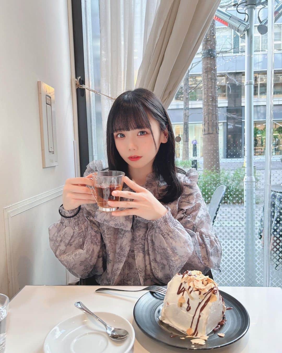 蒼井聖南のインスタグラム：「. . おしゃなおんなになった . ────────── #カフェ #カフェ巡り #カフェ部 #cafe #東京カフェ #都内カフェ #都内ランチ #都内グルメ #cafestagram #tittyandco #フレンチガーリー #girl #instagood #instalike #garb #garbtokyo」