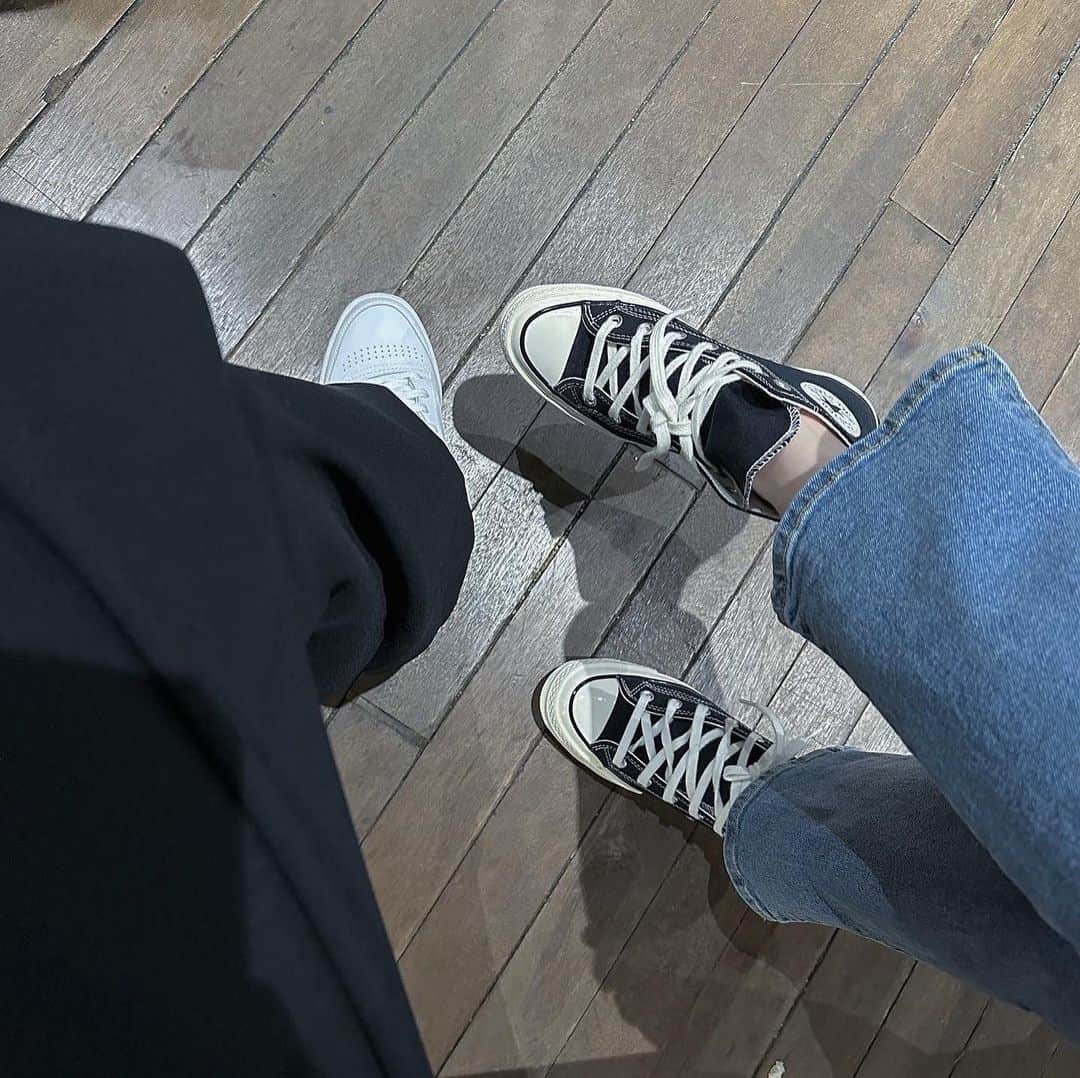 のインスタグラム：「🤭」