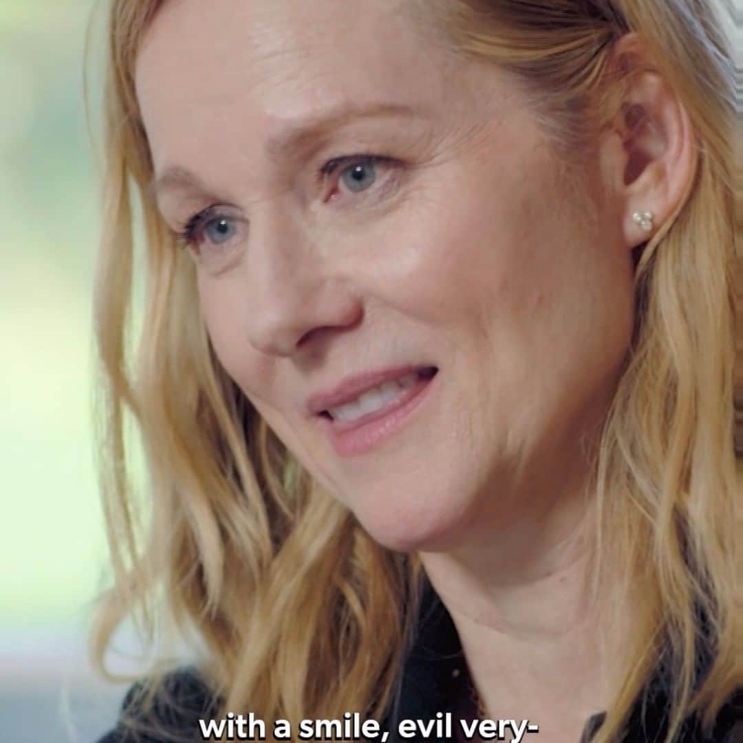 アイナ・ガーテンのインスタグラム：「Laura Linney and I had the most fun day talking about her award-winning acting career and even made my Oven-Roasted Southern Shrimp Boil together! It was so fascinating to hear about Laura’s love of acting and why she prefers really challenging roles. Join us on @discoveryplus any time, or on @foodnetwork on Sunday, March 19th at 11:30am. You don't want to miss it!」