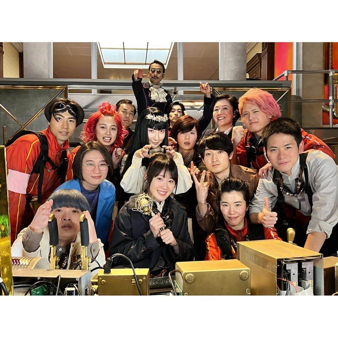 西本銀二郎のインスタグラム：「． NHK夜ドラ「超人間要塞ヒロシ戦記」無事終了。  最終回までご覧頂き感謝です☺︎  たっぷりの愛溢れる作品に参加でき、 本当に幸せでした。  皆様にまた必ず会えますよーうに！！  ｰｰ  操舵手・オズ　ｰｰ @nhk_yorudora   #超人間要塞ヒロシ戦記」