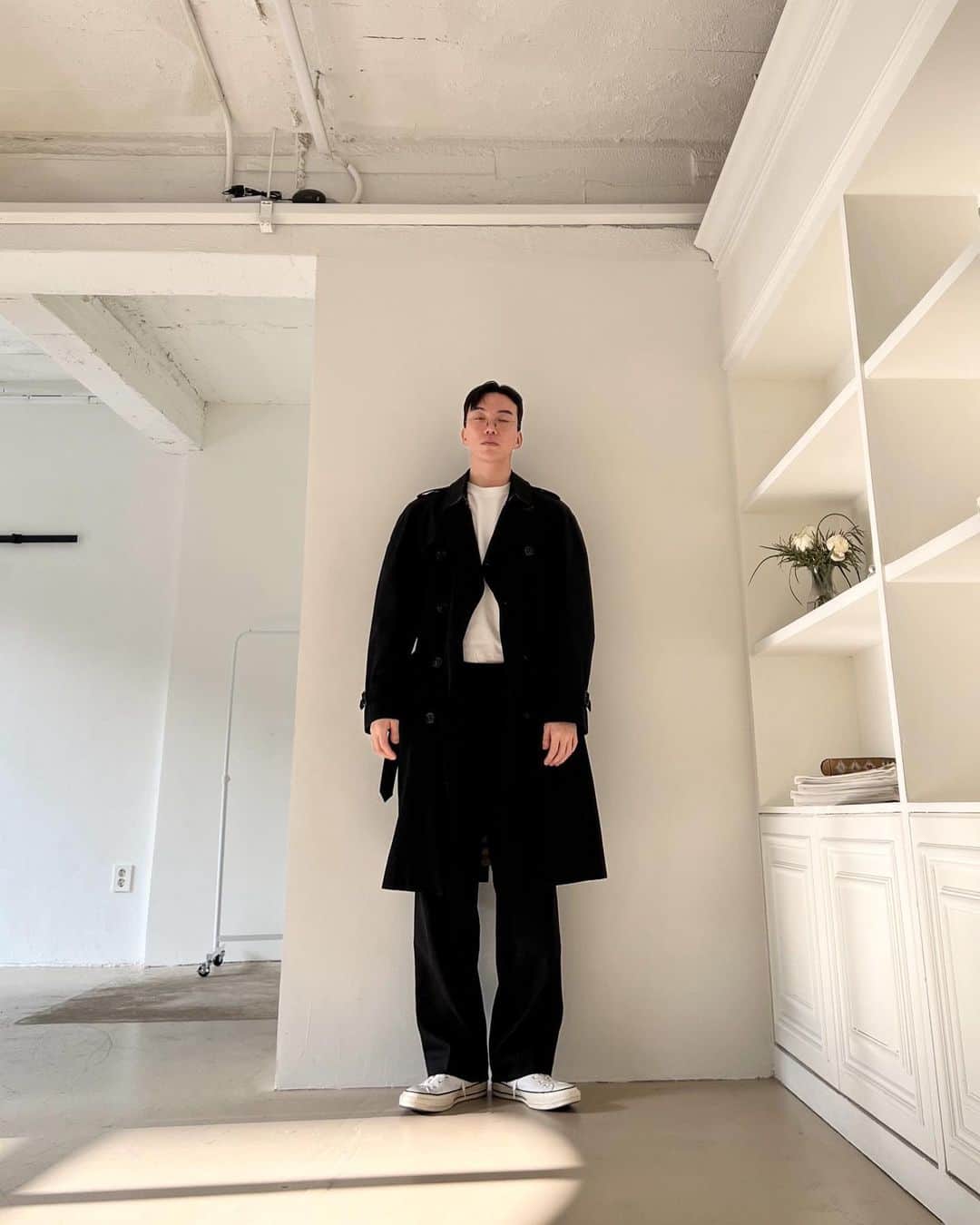 ト・サンウさんのインスタグラム写真 - (ト・サンウInstagram)「거참 햇살이 따숩네.. 🌞🧥」3月17日 11時55分 - sang_____w