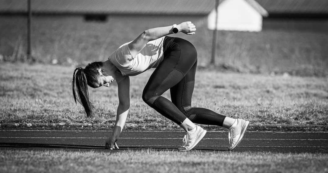 Katrin Fehmのインスタグラム：「Endlich geht es los! SAVE THE DATE ❗️24.03.2023 ❗️  Longrun in Amberg: für alle Lauffreaks und die, die es werden wollen! Ganz egal wie fit Du bist - jeder darf kommen!   Link zur Website in der Bio!   Es folgen in Zukunft weitere Projekte - let’s start it here. . . #newproject #longrun #amberg #ambergläuft #becomeyourbest」