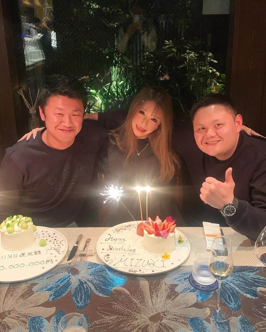 みたんのインスタグラム：「美食会メンバー👨‍🍳🎂🎁  「世界の美食を食い尽くす」  #美食会 #farmakira #trattoria #trattoria庭 #表参道 #グルメ #グルメ女子 #グルメスタグラム」