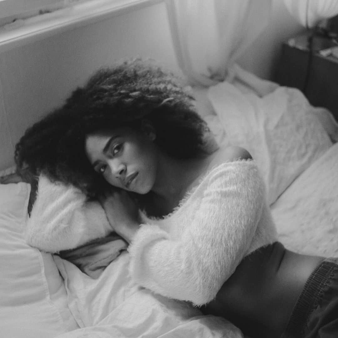 Herizen Guardiolaのインスタグラム：「Rock on gold dust woman ✨  📸 @eileenjordan」