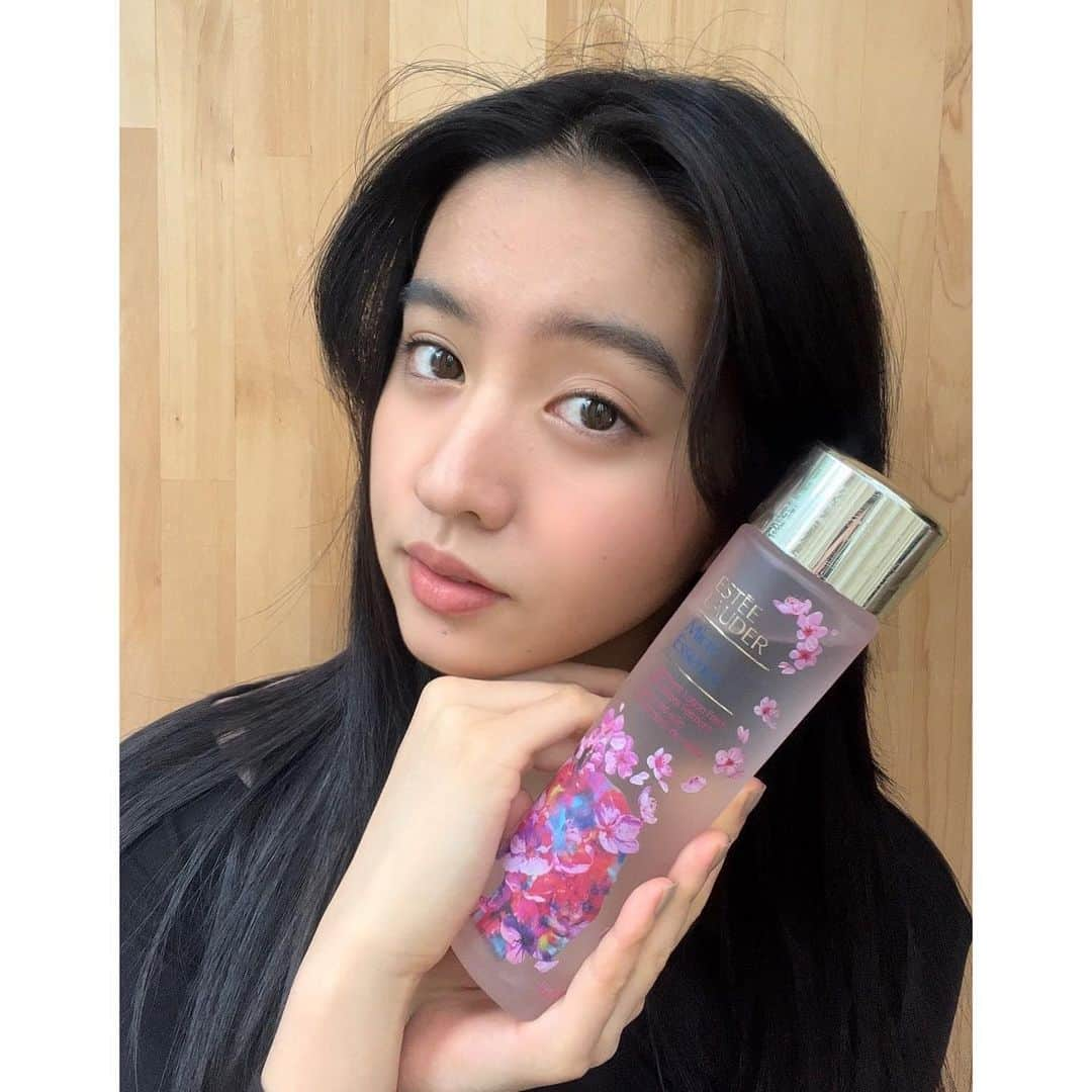 kokiさんのインスタグラム写真 - (kokiInstagram)「@esteelauder @esteelauderjapan  #esteelauder #esteemodel   グラフィックアーティスト"Hueman"デザインによる限定 #マイクロエッセンス ボトル登場🥰  とても素敵です♥️」3月17日 8時16分 - koki