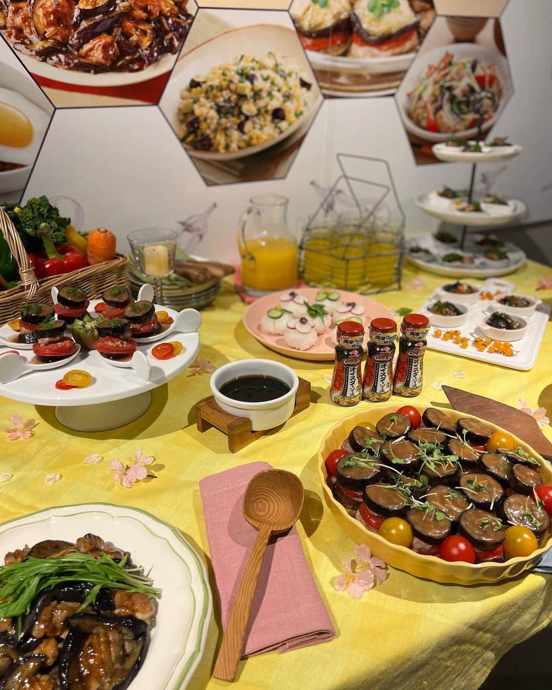 りこぴん🍅🍳さんのインスタグラム写真 - (りこぴん🍅🍳Instagram)「この間、AJINOMOTOさんの 新商品試食会に行ってきました！  中でも私の推しは カフェラトリーの 芳醇マスカット＆グレープティー🍇  冷凍マンゴー入れて飲んだら 本当美味しくて、これから 暖かくなる季節にピッタリだなと♪  新商品や季節限定、改訂品など 沢山あって楽しかった✨  レンジで簡単に出来る商品などの 色んな工夫がされていて これからもいろんな商品が 楽しみになりました！！  #AJINOMOTOで新発見 #AJINOMOTOで春を感じよう #ad」3月17日 20時23分 - rikopin_tomato.925