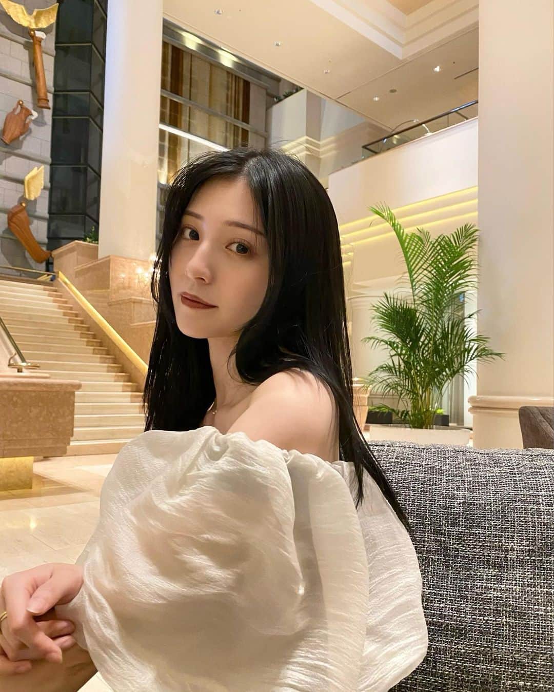 吉井美優のインスタグラム：「. いちごのアフタヌーンティー 美味しかった 🥂✨  #leja」