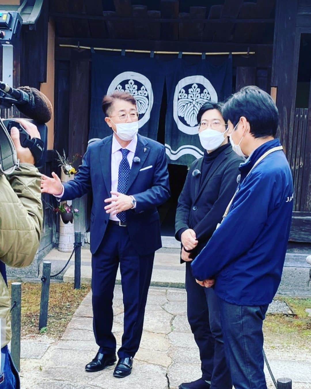 多賀公人さんのインスタグラム写真 - (多賀公人Instagram)「いよいよ磯田道史先生の日本遺産倉敷特番は明日土曜日14時から放送です。なんと司馬遼太郎さんの倉敷の若旦那という短編にも登場するお屋敷で貴重な古文書も公開。長州の奇兵隊が倉敷に！何が起きたのか？ぜひご覧下さい！ナビゲーターは私と素敵な阿部明日香さんです！  #歴史　#history #磯田道史　#倉敷　#日本遺産　#瀬戸内海放送　#司馬遼太郎　#倉敷の若旦那　#長州　#奇兵隊　#多賀公人　#阿部明日香　#アナウンサー」3月17日 21時11分 - kimito_taga