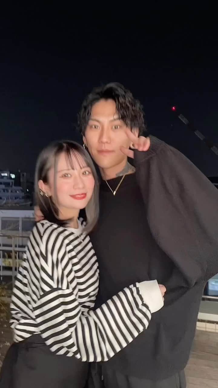 KOHEYのインスタグラム：「カップルで一気に清楚にイメチェン✨ #kohey #カップル #カップルの日常 #カップル同棲 #カップル動画 #ヘアカラー #黒染め #パーマメンズ #黒髪 #イメチェン #フォローしてね @kokinhair」