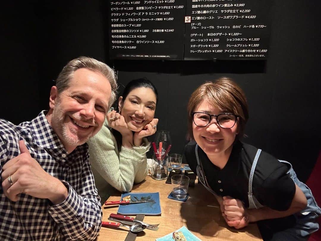 古閑美保のインスタグラム：「いつも甘えさせてくれるご夫婦❤️」