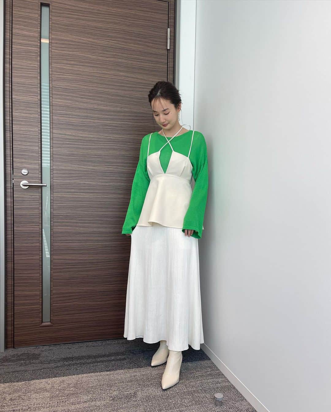 高嶋香帆さんのインスタグラム写真 - (高嶋香帆Instagram)「キューピー新ブランド「グリーンキューピー」の 植物生まれのドレッシングをinfoしました！  4/8(土)フジテレビ14:30〜CM枠内での放送です！ お洋服のブランドはタグ付けしております🫶  是非ご覧くださいー🥰」4月1日 19時00分 - kaho_takashima