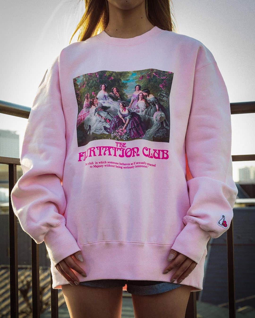 のインスタグラム：「Flirtation Club Crew Sweat 👠 #fr2梅 #fr2 #nosexualservice  #wearefxxkingrabbits」