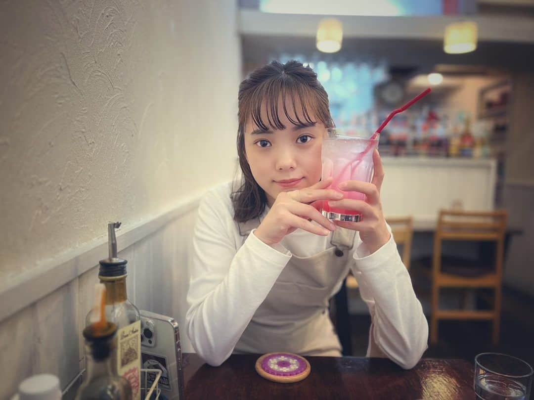 中山来未のインスタグラム：「🌸pink ginger🌸  最近、tea系にハマったりフルーツグラノーラを食べてみたり自炊をたくさんしたり豊かに過ごしている☺️💐 今日は友達と蛙化について話して大爆笑した　  🐸🐸🐸🐸🐸🐸🐸🐸🐸」