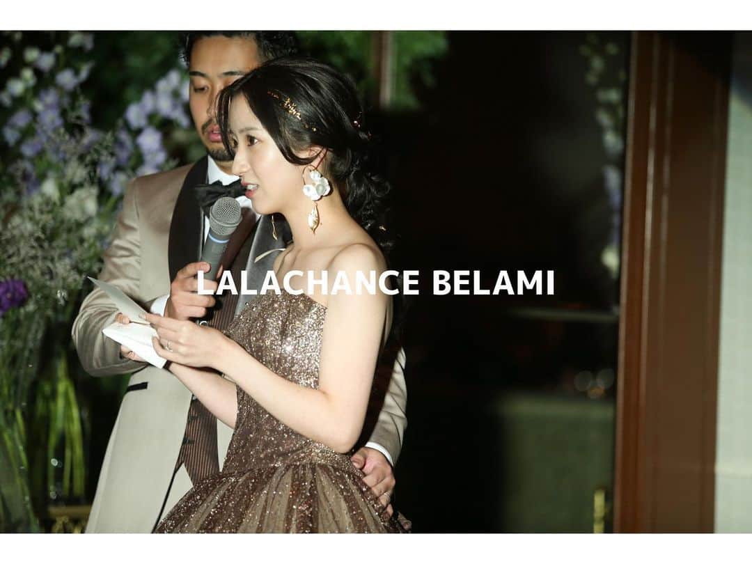 福井結婚式 福井結婚式場のインスタグラム：「.  結婚式だからこそ  伝えられる想い  .  #ララシャンス #ララシャンスベルアミー  #福井結婚式 #結婚式  #お手紙 #感謝の気持ち  #lalachance #lalachance_belami」