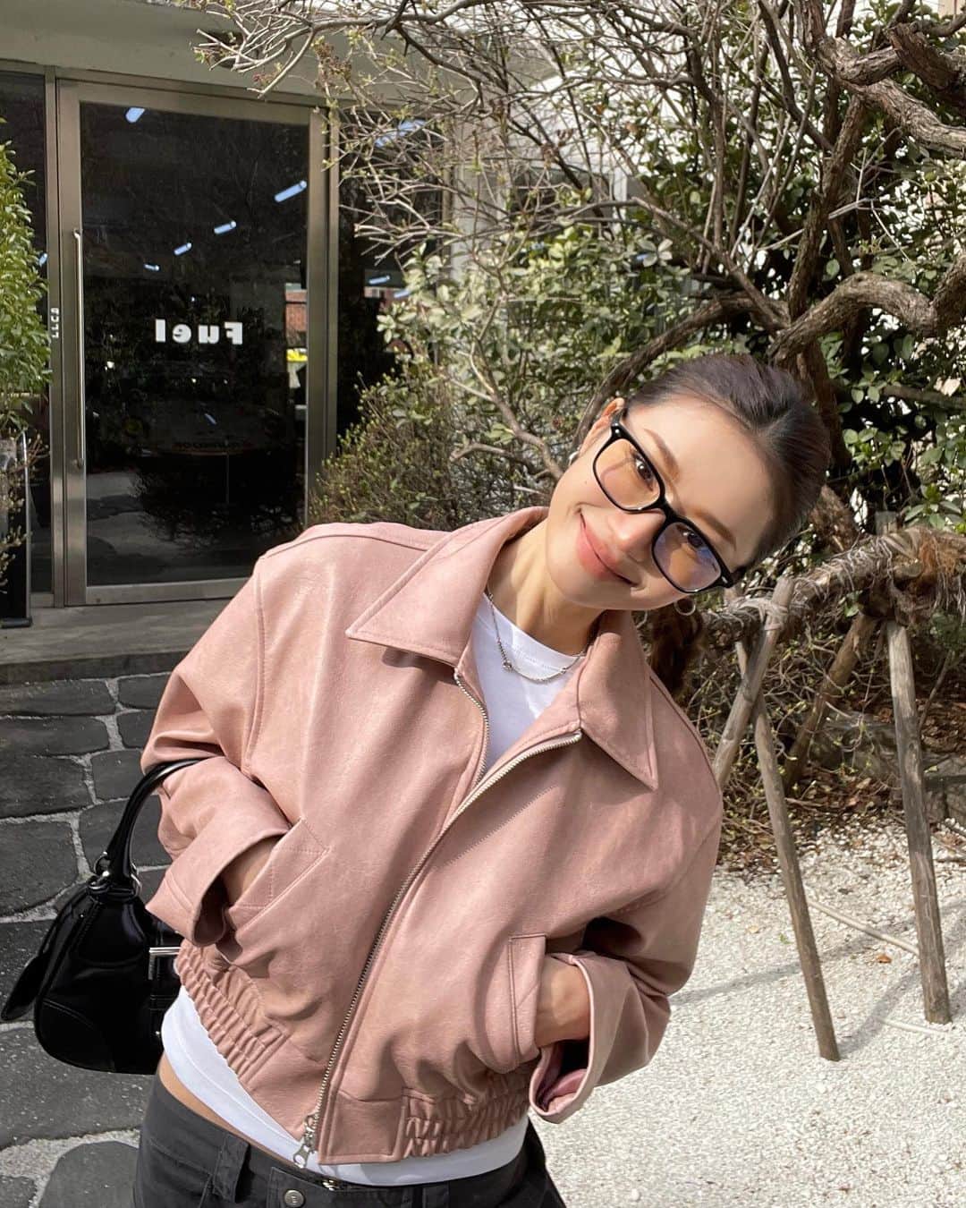 パク・ソラのインスタグラム：「오늘만 같아라 너어어무 재밋어🤓」