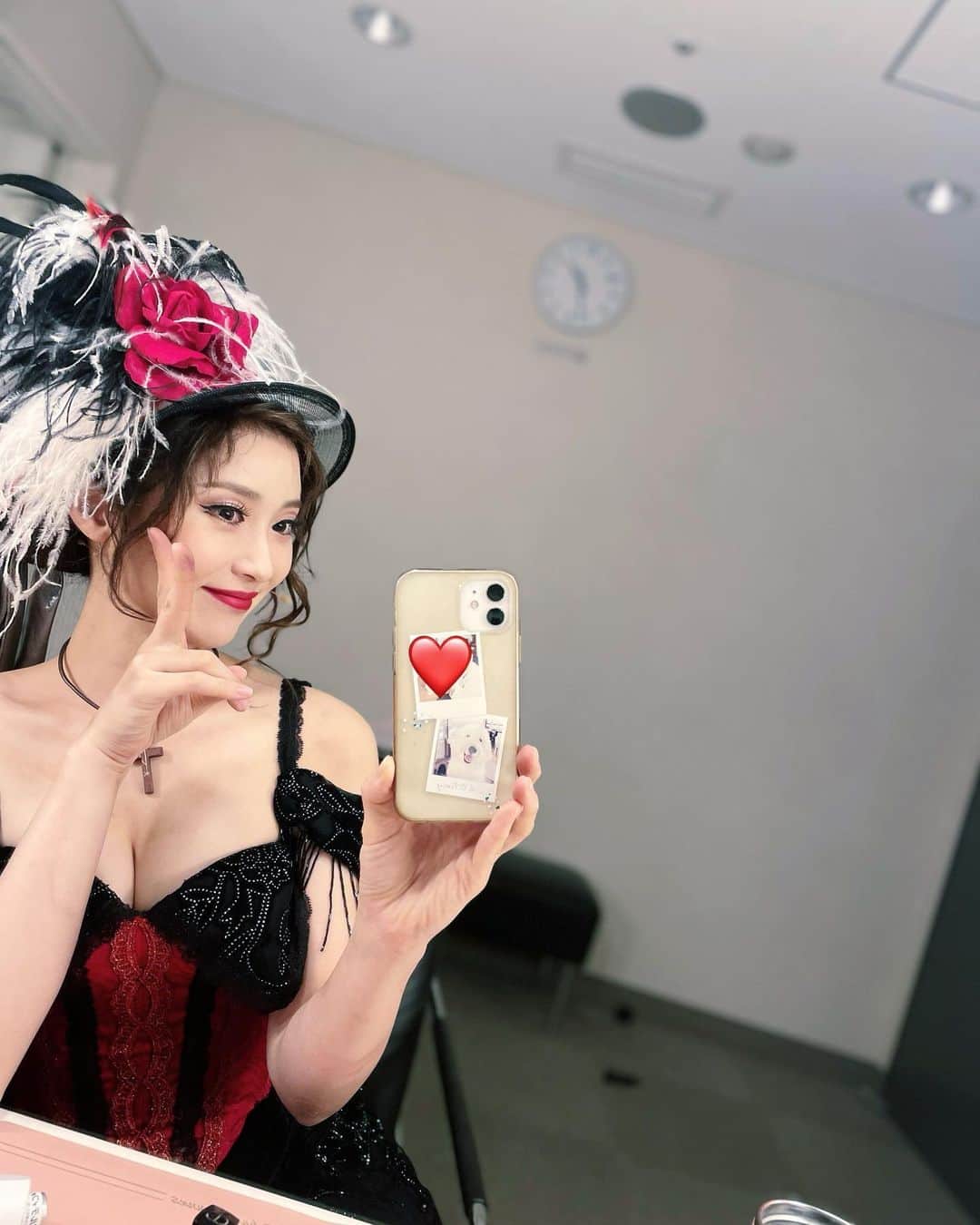 笹本玲奈のインスタグラム：「本日もご観劇ありがとうございました。  #ジキルアンドハイド」