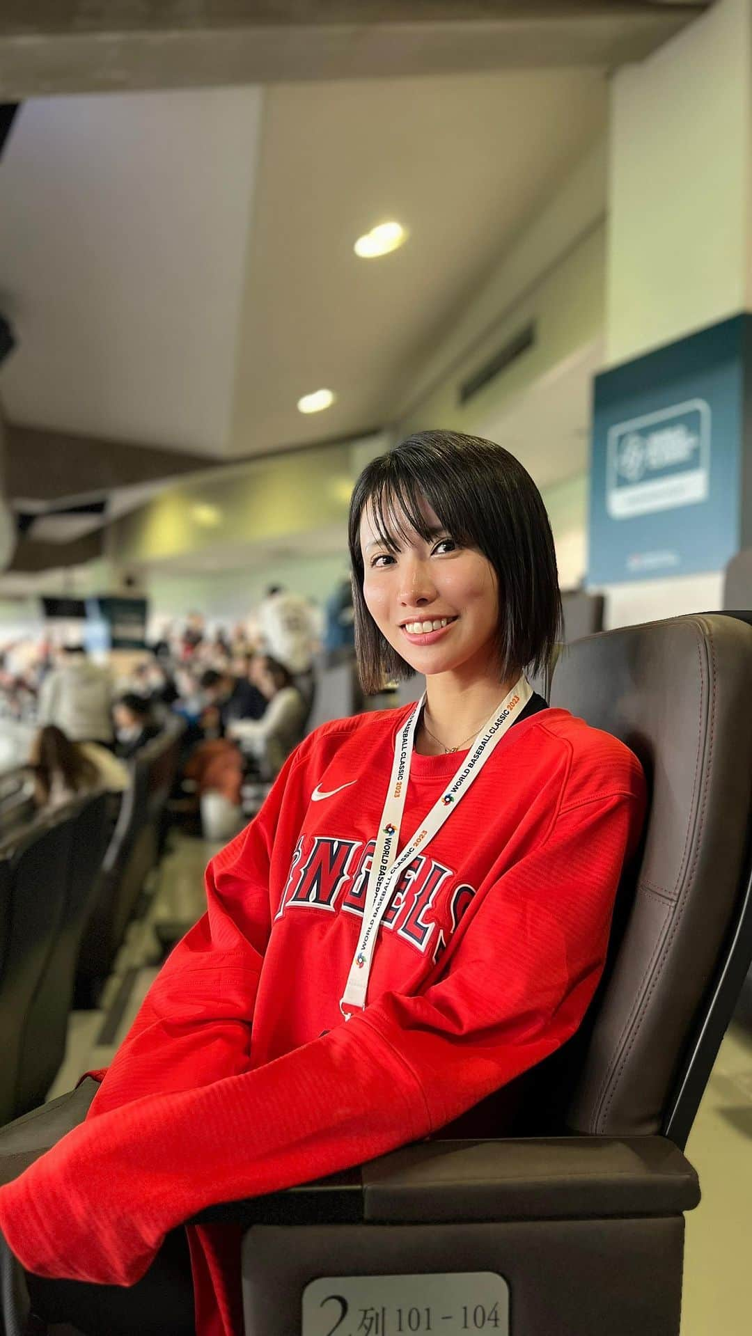 せりなのインスタグラム：「WBC準決勝進出⚾️❤️‍🔥 大谷選手のセーフティ予想外すぎなかった？！  野球モチベが高いのか、調子が良い気がする。  #棒球 #baseball #野球 #バッセン #野球お姉さん  #击球 #バッティング  #バッティングセンター #侍ジャパン #wbc #大谷翔平」