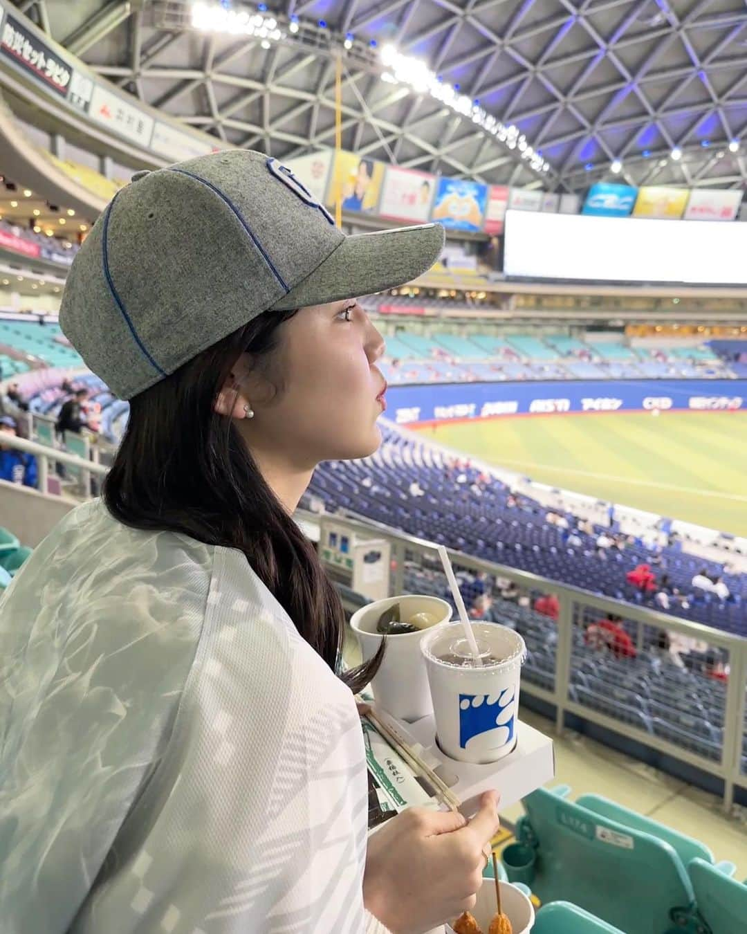 竹内佐織さんのインスタグラム写真 - (竹内佐織Instagram)「オープン戦🐲⚾️  テレビで見るのも好きだけど、会場の熱気って最高だ✌️  . . #ドラゴンズ #ドラゴンズ女子 #中日ドラゴンズ #中日スポーツ #野球女子 #野球観戦」3月17日 19時29分 - takeuchi_saori_official