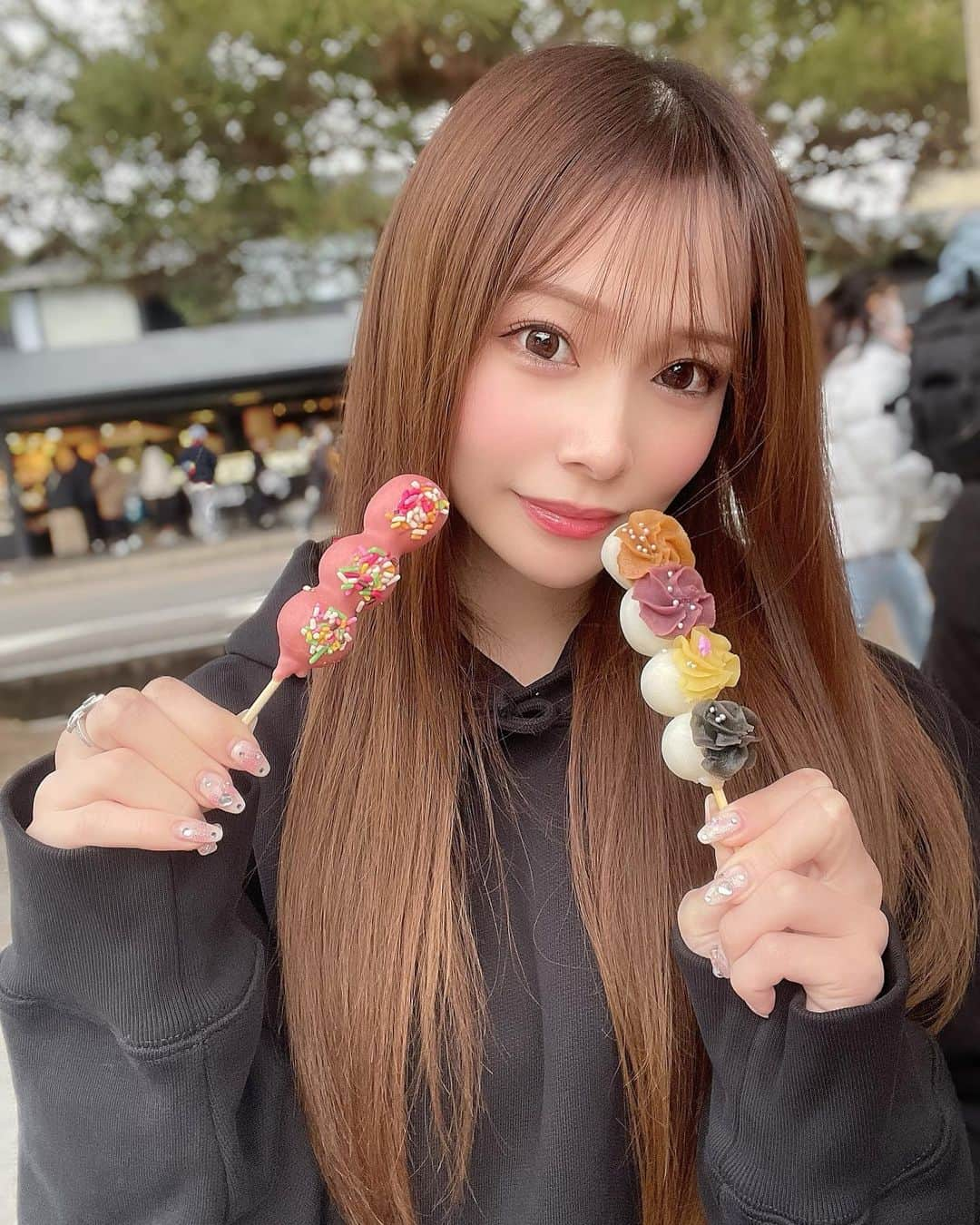 MIIさんのインスタグラム写真 - (MIIInstagram)「久しぶりの投稿になっちゃった🍡 最近お昼暖かくて嬉しい🍡🍡 春ですね:) この間京都に行ったよ🍡食べ歩き🍡 ． 今週もお疲れ様でした♡ ． ． ． ． ． #みんなが食べてる団子 #食べてみた #京都 #滞在時間1時間 #秒で帰る人 #ナチュラルメイク #🍡 #❤️ #followｍe #instagood」3月17日 19時31分 - miho0129xx