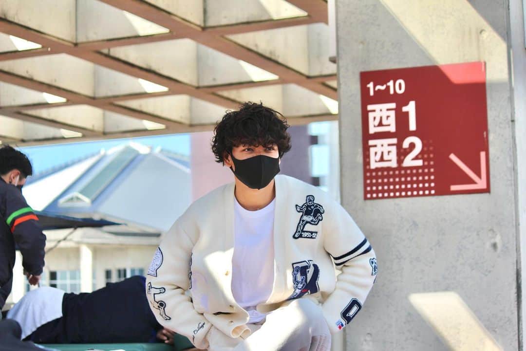 白石黄良々のインスタグラム：「初戦は4月予定です！」