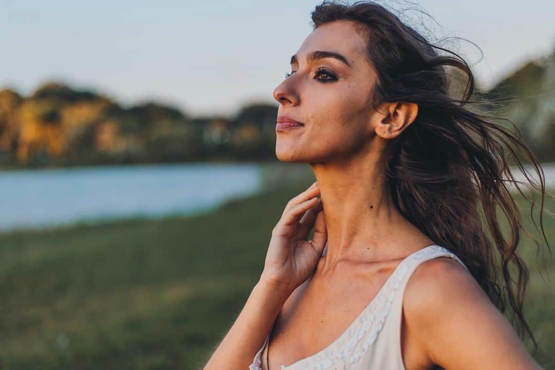 のインスタグラム：「Carrellata di fine stagione e anime belle. Vi aspettiamo questa sera, SIETE CARICHI ? . . . @laurachiossone ed Edo, è  stato un viaggio bellissimo.  📷 (solo quelle belle eh) @virginiabettoja ♥️ @luxvide  ♥️ @chiara.natalucci @flaviatotilo   #mauri #bm2」