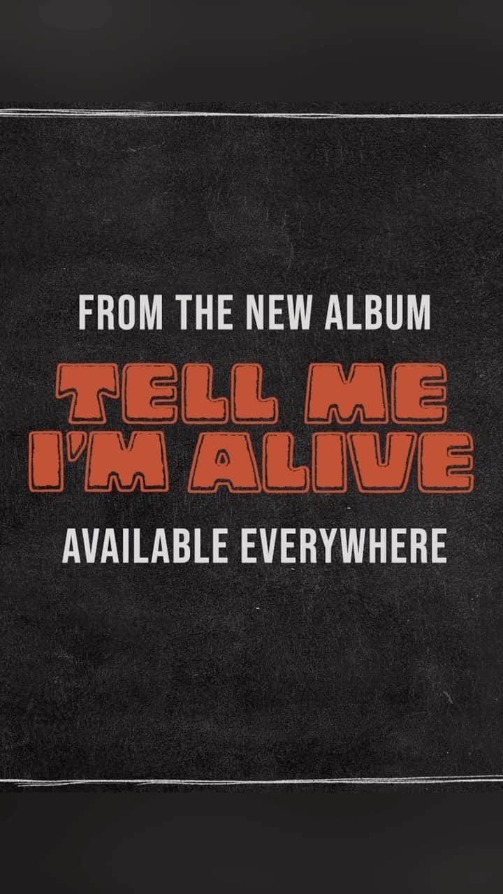 All Time Lowのインスタグラム：「Tell Me I’m Alive, the album, is all yours. We hope it brings you some joy, escape, comfort, and connection - listen loud & listen in full. To all of you that continue to listen, sing along with us at shows, and follow along on this journey, thank you 🙏🏼」