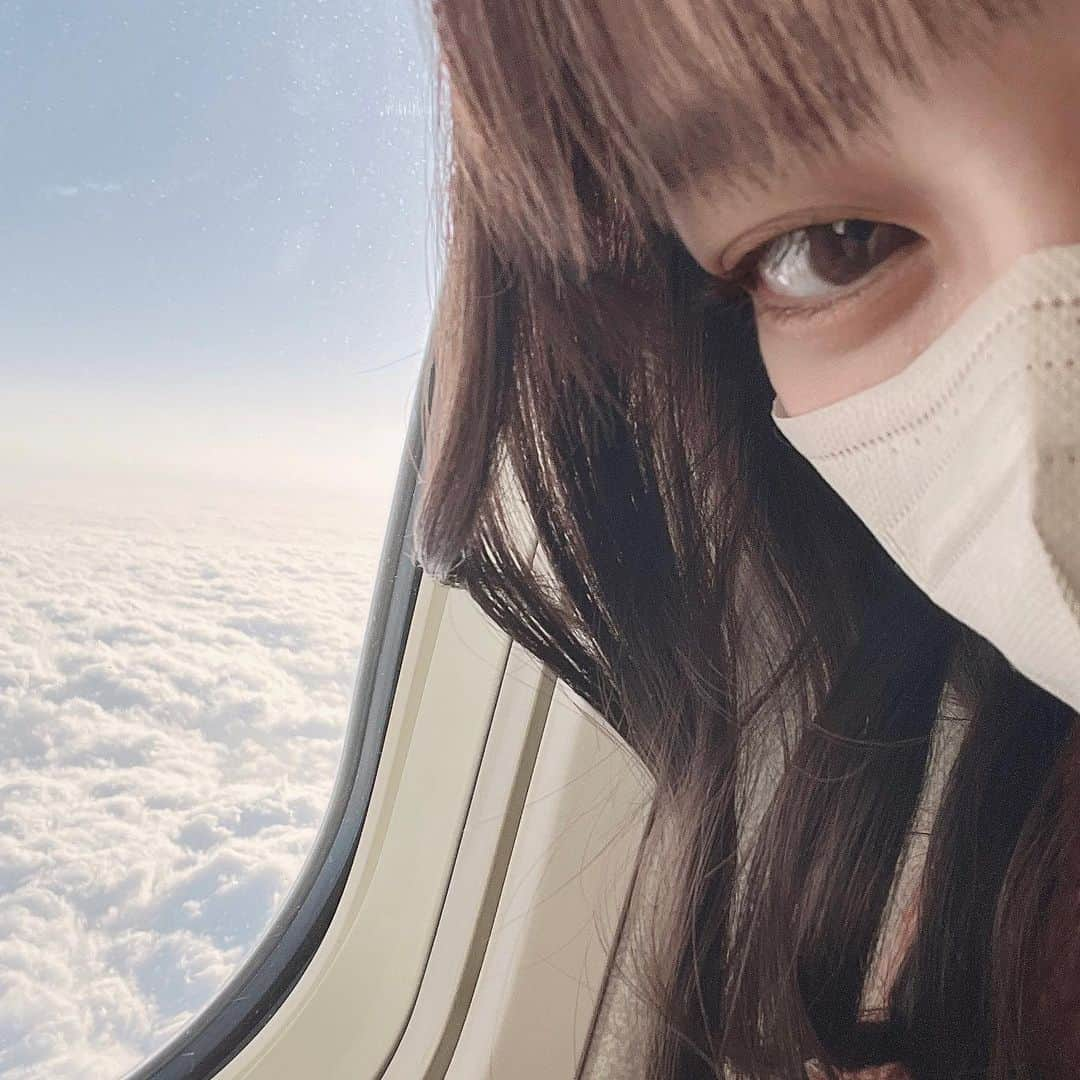 鈴木絢音さんのインスタグラム写真 - (鈴木絢音Instagram)「乃木坂配信中 ぜひご覧ください☁️ https://youtu.be/fVmMh3QBKBA」3月17日 22時09分 - ayane.suzuki_official