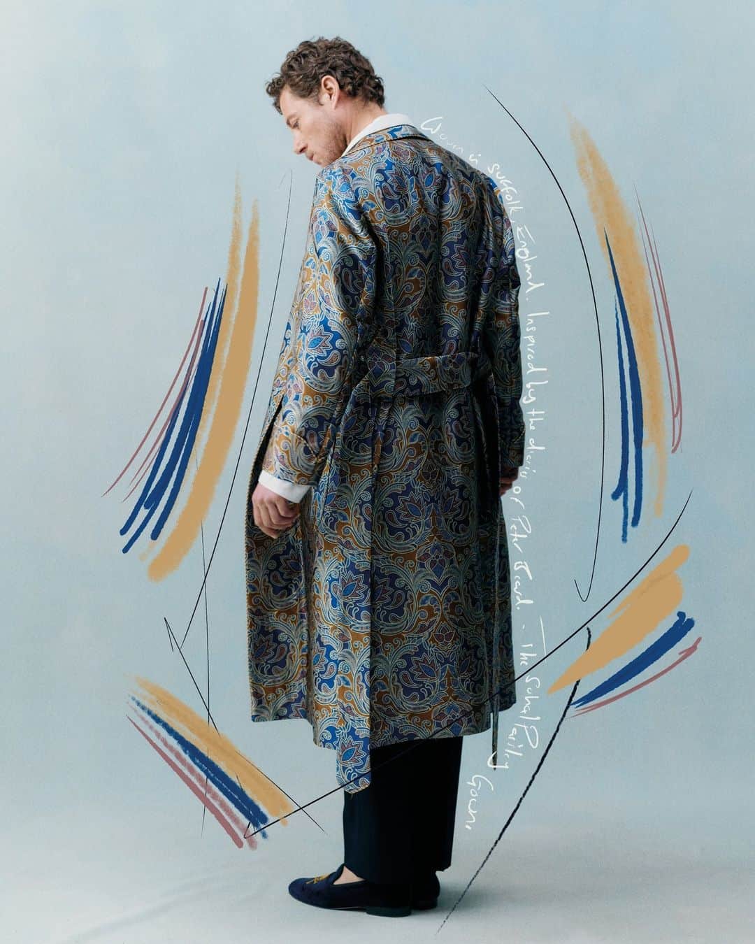 のインスタグラム：「Our Sohal Paisley returns this season in its latest incarnation.⁠ ⁠ A signature house pattern, the Sohal Paisley has featured in seasonal collections across a wide range of products from dressing gowns to slippers and eye masks. Made from 100% naturally spun silk, woven in one of the very few mills left in England specialising in jacquard weaving. #newandlingwood」