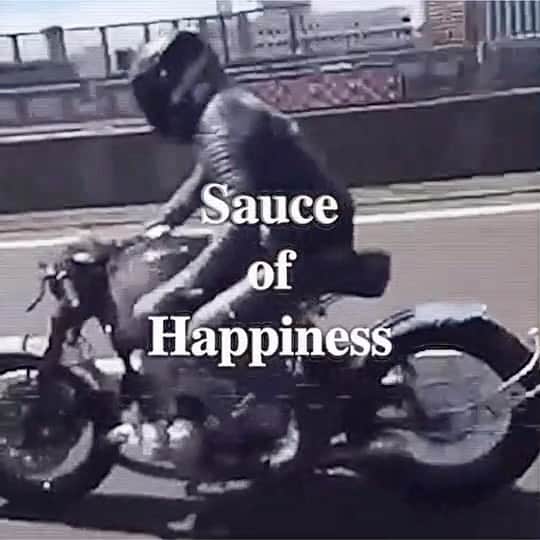 伊勢谷友介のインスタグラム：「本日3月17日（金）18：00より、伊勢谷友介のフォンコミュニティ“Sauce of Happiness”にて【“Sauce of Happiness”会員限定私物オークション企画】を開催します！  “Sauce of Happiness”2023新企画の第1弾として、伊勢谷本人がセレクトした「私物アイテム」を出品させて頂きますので、ご興味のある方はぜひこの機会にオークションに参加しゲットしてください！  ◇オークション開催期間：2023年3月17日(金)18:00 〜 3月27日(月)18:00まで ◇オークションアイテム：計5アイテム ◇参加方法：“Sauce of Happiness”内のチケット機能を用いてのオークション開催となります。」