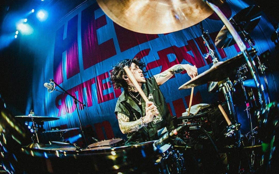 Katsuma さんのインスタグラム写真 - (Katsuma Instagram)「「ROTTENGRAFFTY ”Hello Zepp Tour 2023”」at Zepp Sapporo🔥🔥🔥  photos @yamada_mphoto」3月17日 22時30分 - katsuma_drums