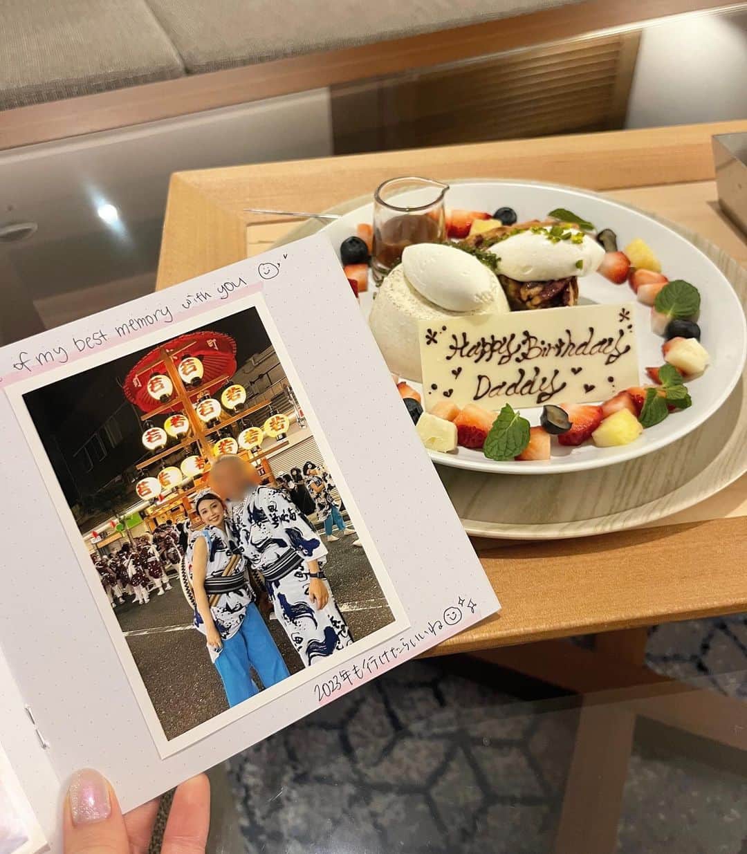 野嶋紗己子のインスタグラム：「Happy belated birthday to my father!!🥋✨  「世のため人のため」が口癖の父。尊敬しています。 お誕生日を一緒に祝えて嬉しい娘でした！🥋🥋🥋 #tb」