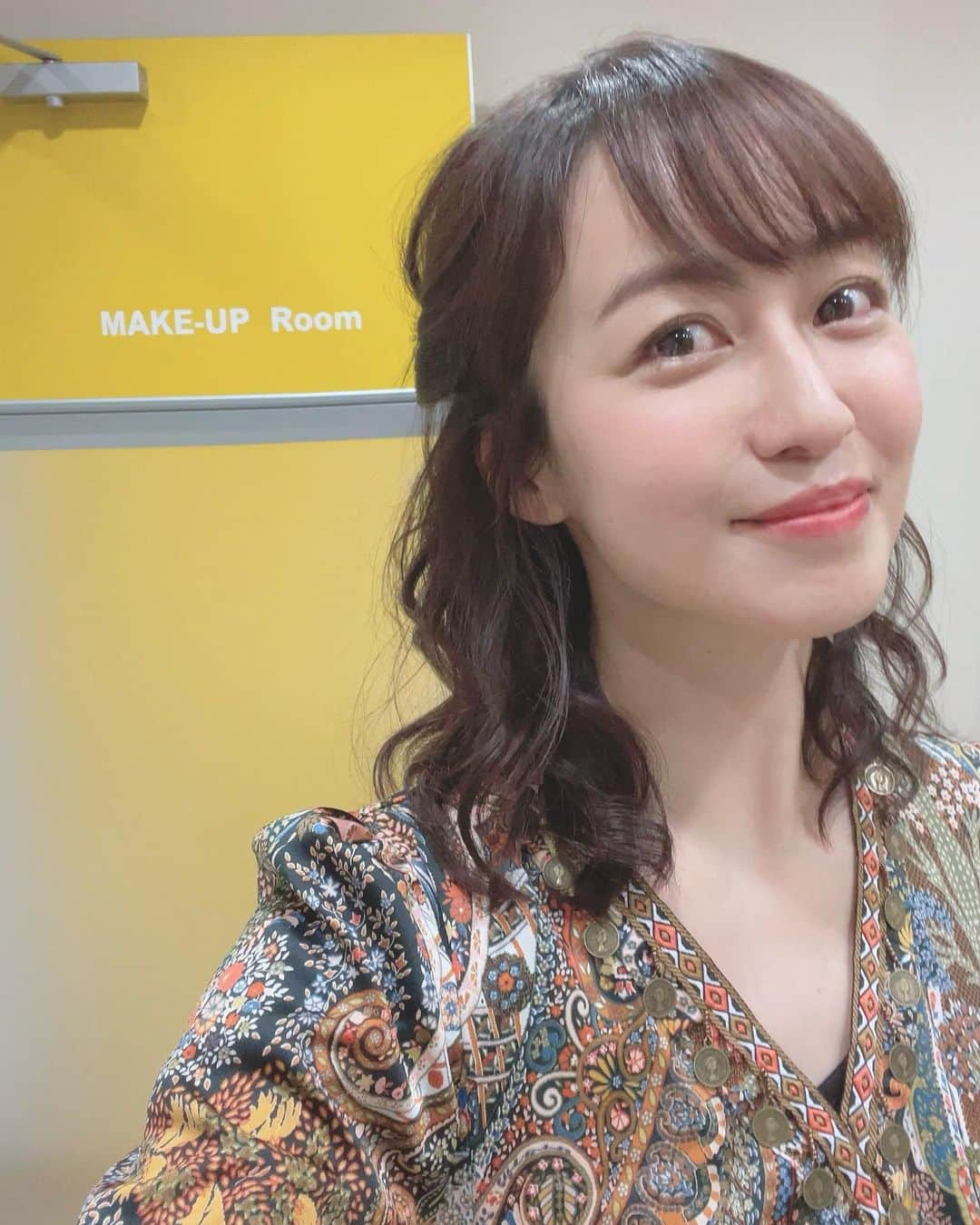 及川奈央さんのインスタグラム写真 - (及川奈央Instagram)「本日は #サムライTV  #月刊格闘無双 の収録でした！ 番組冒頭に大切なお知らせがあります。 是非放送をご覧ください❁⃘*.ﾟ  3月23日(木)23:00~初回放送、  リピート放送は以下の通りです。 24日(金)20:00~ 25日(土)8:00~ 28日(火)18:00~ 4月5日(水)13:00~  今月も盛り沢山の内容でお届けします。 是非お楽しみに♩¨̮   #やべきょうすけ さん  #髙阪剛 さん  #及川奈央」3月17日 23時24分 - naooikawa