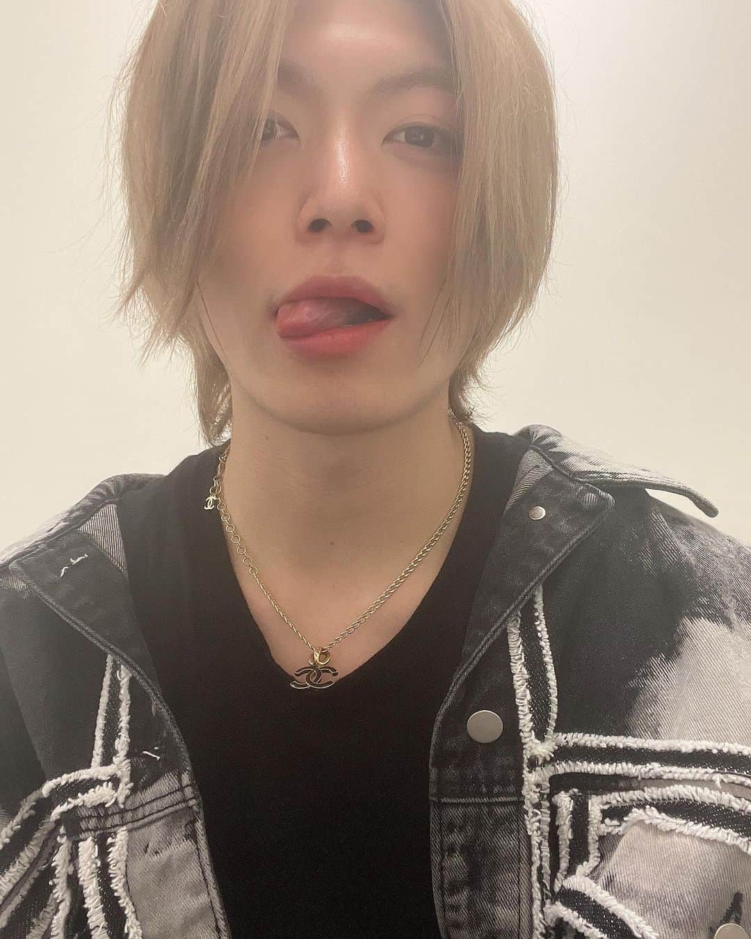 KENTO.iのインスタグラム：「毎日ライブでまじで幸せ。  どんどん成長する」