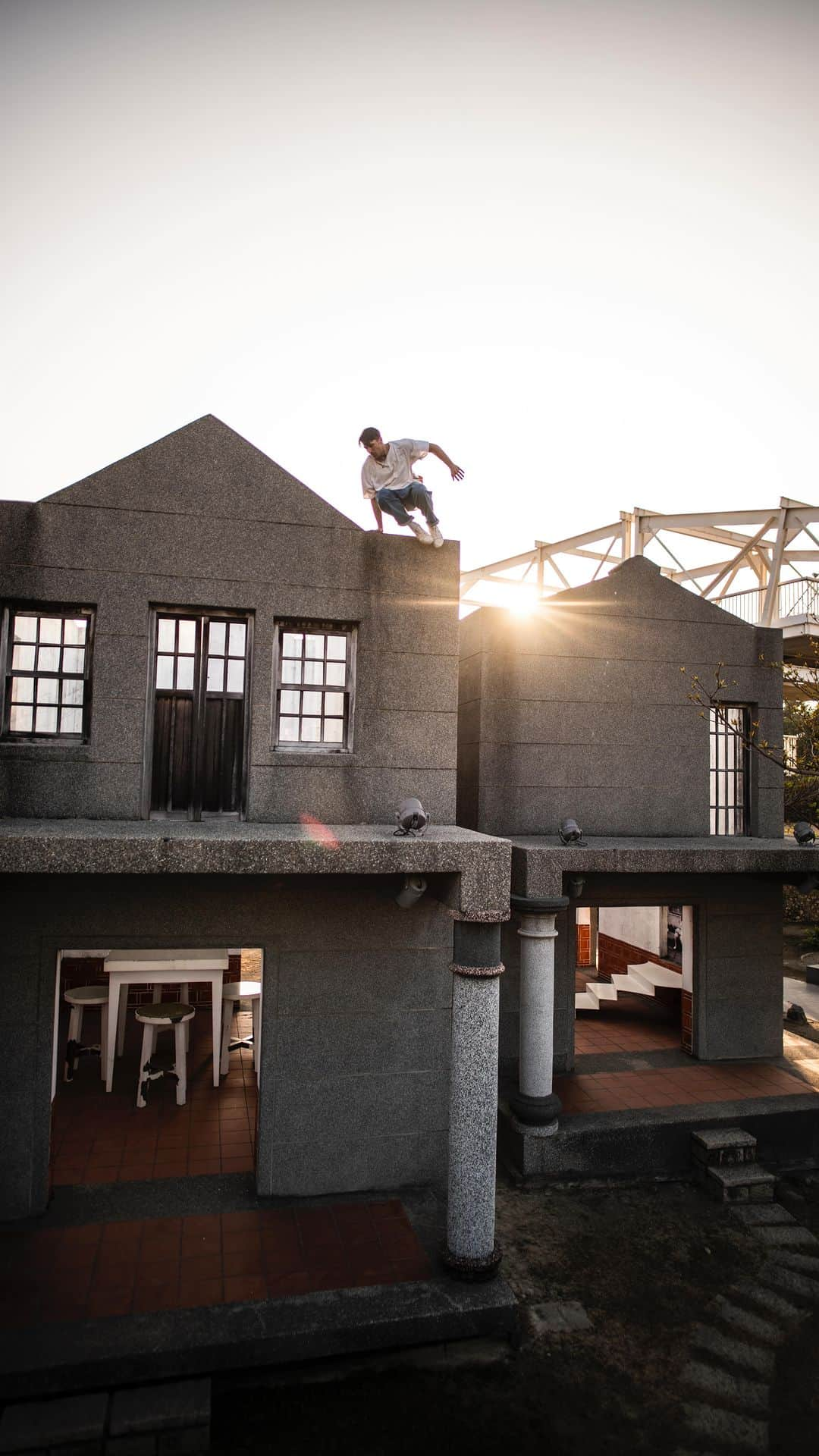 ジェイソン・ポールのインスタグラム：「99% professional camera crew strikes again 😂🤦🏻‍♂️ @anananwar @redbulltaiwan」