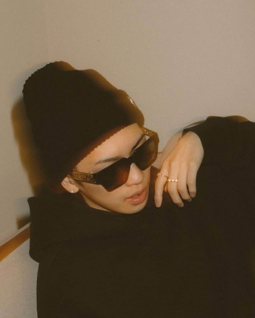 岩橋玄樹のインスタグラム：「Honored to become a member of Three Six Zero, I will do my best to become an artist who can succeed worldwide. I hope to share the greatness of Japan with the world, and also bring entertainment from around the world to fans in Japan.   Thank you for your continued support.  Three Six Zeroの1員として、世界で活躍できるアーティストになれるように頑張りたいと思います。 日本の素晴らしさを世界に届けられるように、そして世界のエンターテイメントを日本のファンの皆さんにシェアできるように努力します。 これからもよろしくお願いします。link in bio」