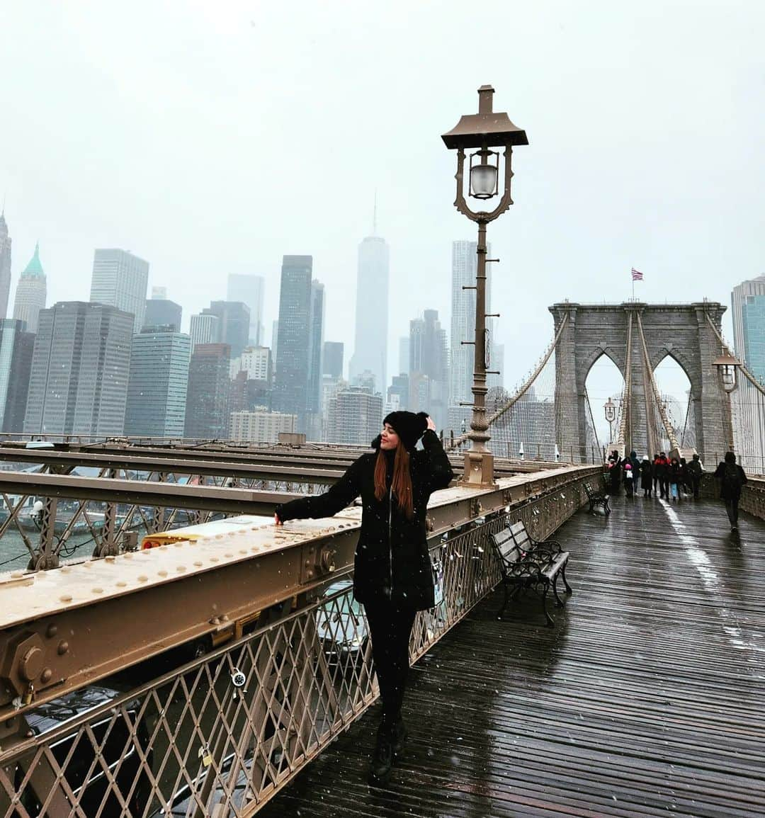 ゴーダ・ブトクテさんのインスタグラム写真 - (ゴーダ・ブトクテInstagram)「Forever in love with this city 🥰 📸- @andreafahlander . . . . #newyorkcity #brooklyn #brooklynbridge #usa #tourlife #tour #travelling #traveler #newyork」3月18日 2時37分 - godabutkute