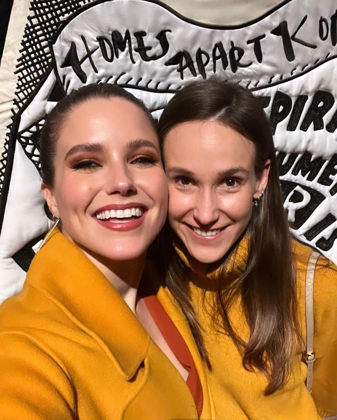 ソフィア・ブッシュさんのインスタグラム写真 - (ソフィア・ブッシュInstagram)「I can’t believe it’s been a week since this perfect night with #ad @womeninfilmla and my friends @johnniewalkerus at the #WIFOscars Party! It is a JOY to celebrate the incredible women in film, and I am still buzzing from the energy in that room. What a moment, toasting 65 (sixty five!!!) women nominees this year. I got to catch up with friends, listen to the nominees speak, and check out the gorgeous @johnniewalkerus First Strides carpet. It’s a living tribute to some of our women trailblazers who have paved the way, ensuring that we and future generations of women can be supported in the arts, and walk the carpet to celebrate our work! Want to learn more about supporting women in the film industry and how you can do your part? Start by watching and discover women made films by visiting www.johnniewalker.com/firststrides. #FirstStrides」3月18日 5時04分 - sophiabush