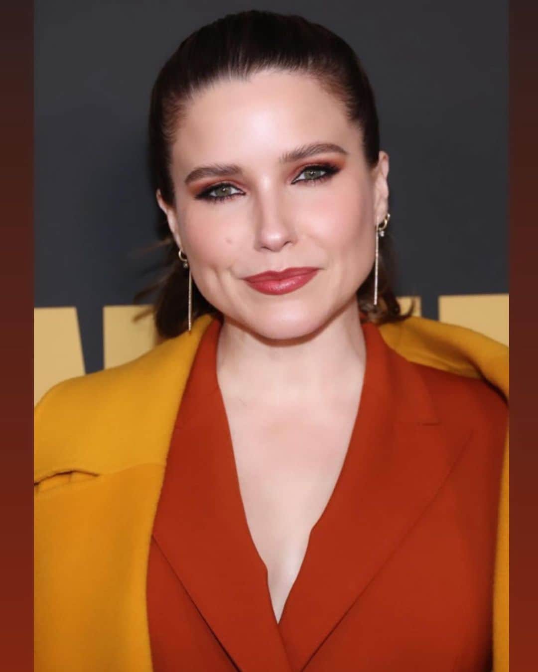 ソフィア・ブッシュさんのインスタグラム写真 - (ソフィア・ブッシュInstagram)「I can’t believe it’s been a week since this perfect night with #ad @womeninfilmla and my friends @johnniewalkerus at the #WIFOscars Party! It is a JOY to celebrate the incredible women in film, and I am still buzzing from the energy in that room. What a moment, toasting 65 (sixty five!!!) women nominees this year. I got to catch up with friends, listen to the nominees speak, and check out the gorgeous @johnniewalkerus First Strides carpet. It’s a living tribute to some of our women trailblazers who have paved the way, ensuring that we and future generations of women can be supported in the arts, and walk the carpet to celebrate our work! Want to learn more about supporting women in the film industry and how you can do your part? Start by watching and discover women made films by visiting www.johnniewalker.com/firststrides. #FirstStrides」3月18日 5時04分 - sophiabush