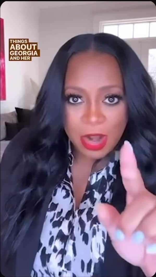 ケシア・ナイト・プリアムのインスタグラム：「You heard @keshiaknightpulliam.. You won’t want to miss this! #HillsdaleAdoptionScam」