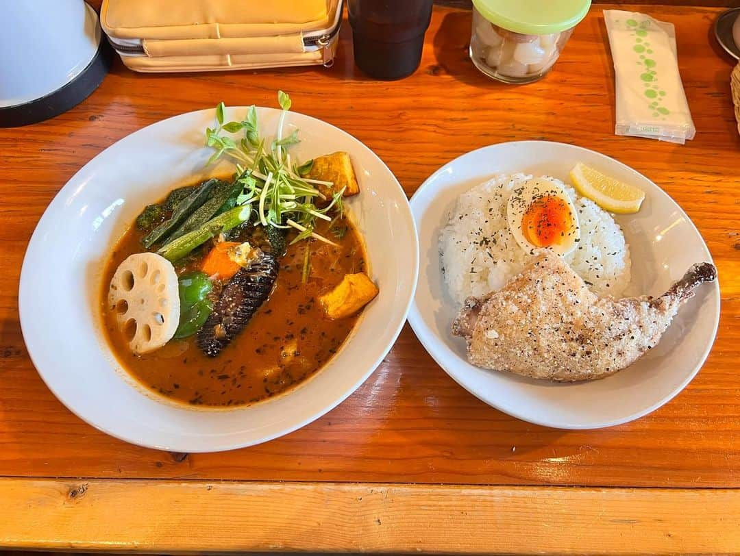 RYO the SKYWALKERのインスタグラム：「Curry Qにてパリパリチキン野菜スープカレー🍛✨️ ⁡ GUAN CHAIに連れて行ってもらいました。最高美味かった！！！ ⁡ #CurryQ #旭川 #スープカレー」