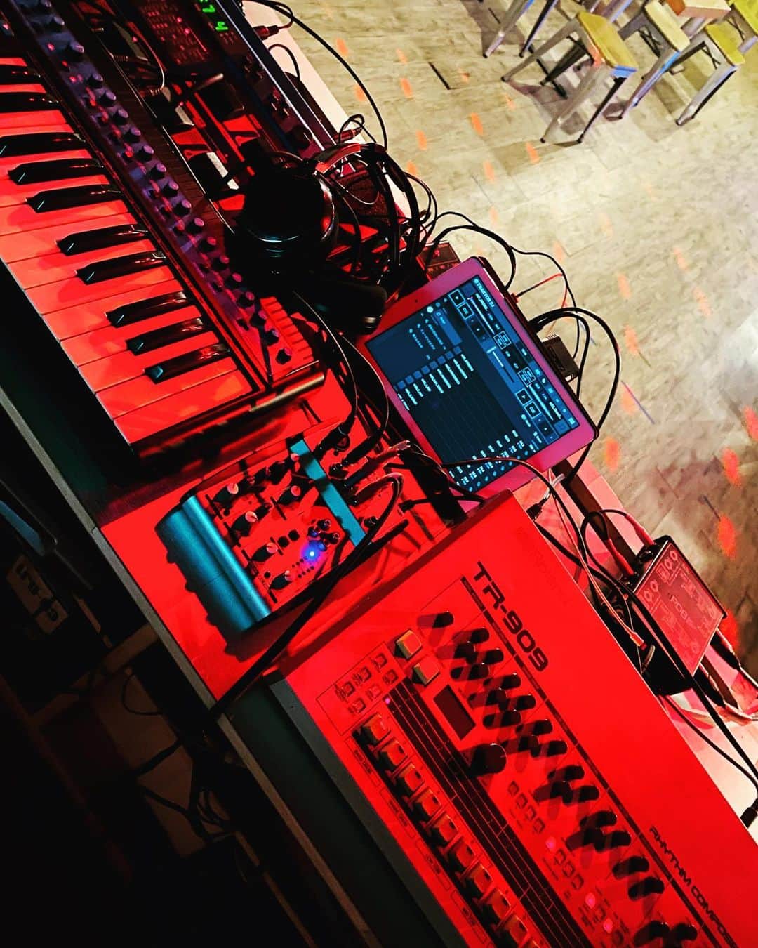 のインスタグラム：「Sound Check!! #pennyblood_osaka」