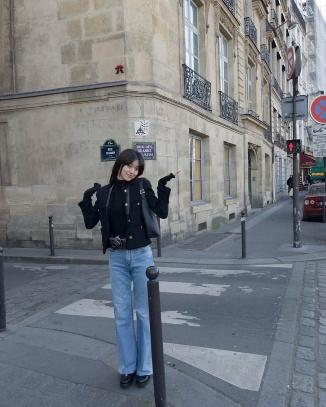 キム・ドヨンのインスタグラム：「Doyeon in Paris 2015 vs 2023🥹🤍」