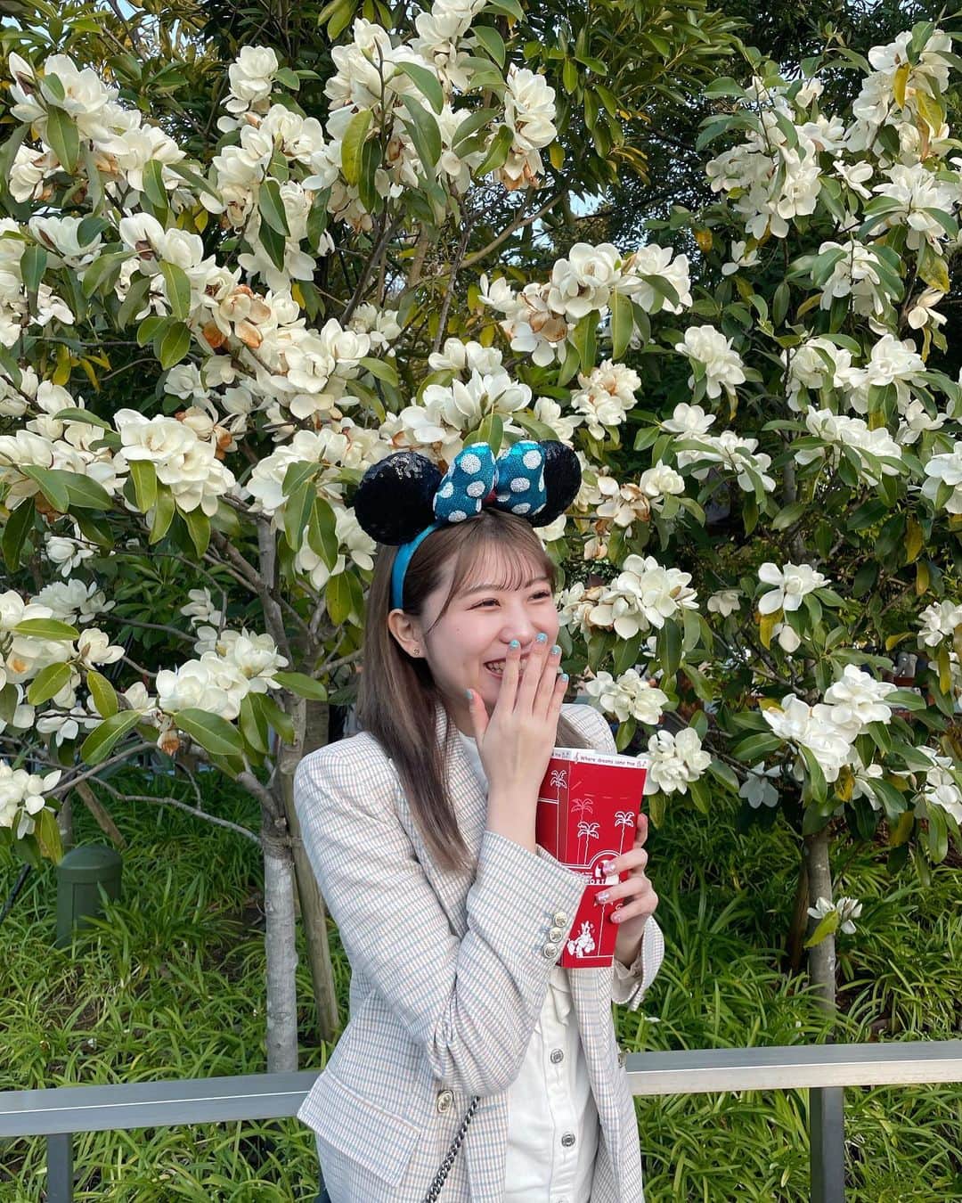 小林紗良のインスタグラム：「ぽかぽかディズニー🌼」
