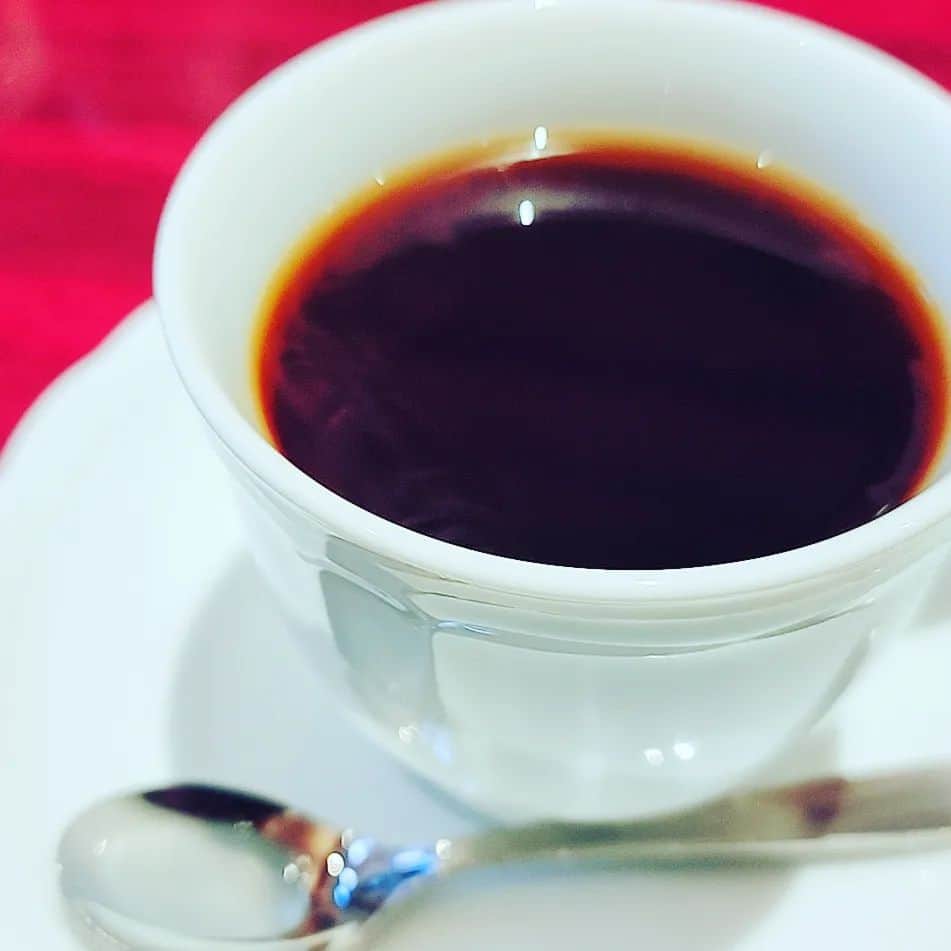 花咲ゆき美さんのインスタグラム写真 - (花咲ゆき美Instagram)「朝のブラックコーヒーは、本当に最高☕ はぁ～💨落ち着く😊  #花咲ゆき美」3月18日 8時28分 - yukimi0774