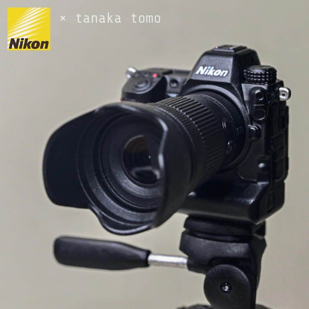 Nunu's Houseさんのインスタグラム写真 - (Nunu's HouseInstagram)「✨ Nikon Z9を仕上げました📷 重量感があり大型のボディが 特徴でとても存在感があります。 ⚠️間違い探しクイズ！ この作品の写真に実際のカメラの仕様 では無い間違いが御座います🙏 是非見つけて下さいね！  👉こちらの写真もZ9で撮影しました！  #ミニチュア#miniature  #田中智#ニコン#nikon  #nunushouse」3月18日 10時01分 - nunus_house