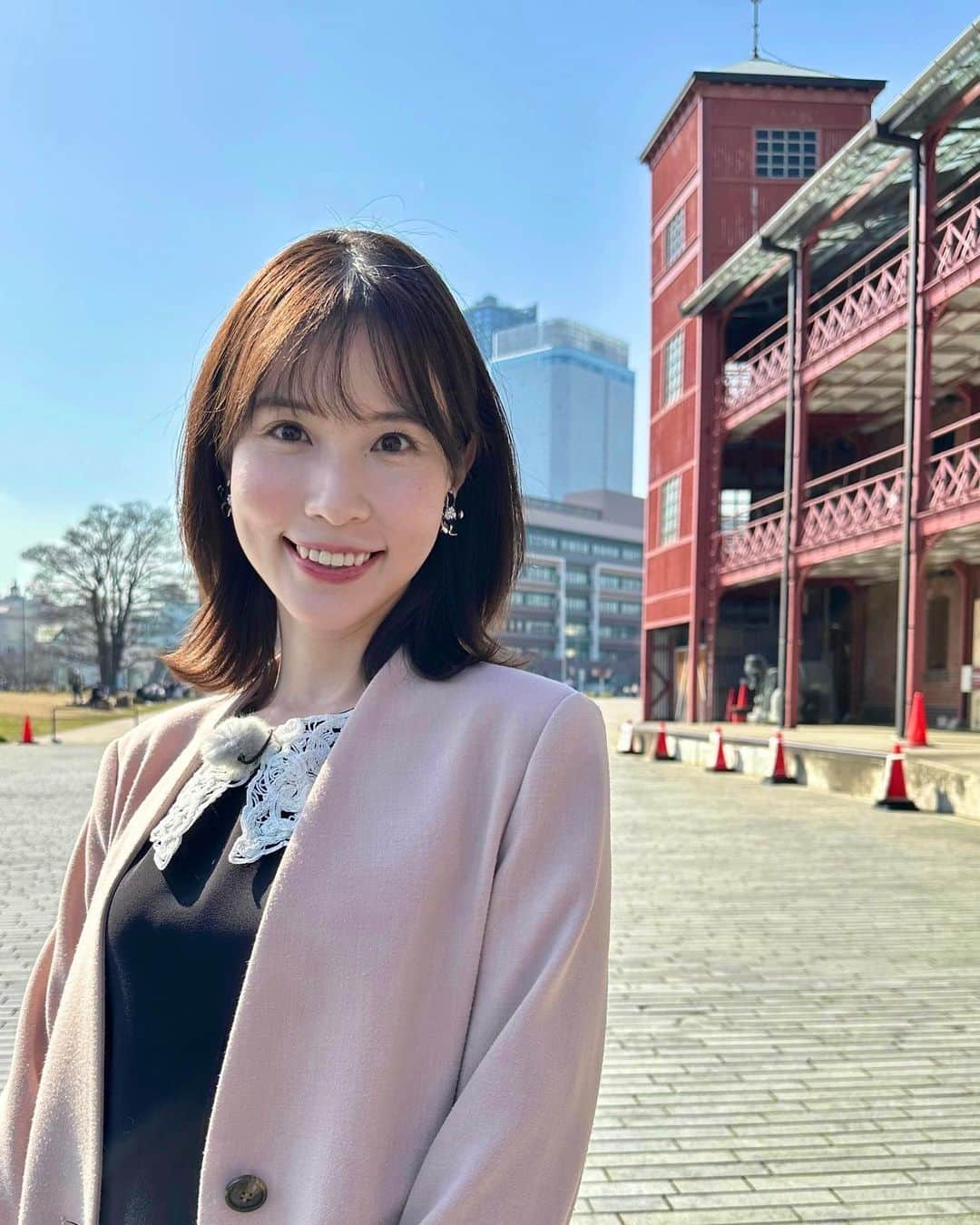 芦崎愛さんのインスタグラム写真 - (芦崎愛Instagram)「.  リニューアルした横浜赤レンガ倉庫 ハマナビで訪れました😊  #ハマナビ #横浜  #赤レンガ倉庫 #みなとみらい」3月18日 9時35分 - mana_ashizaki