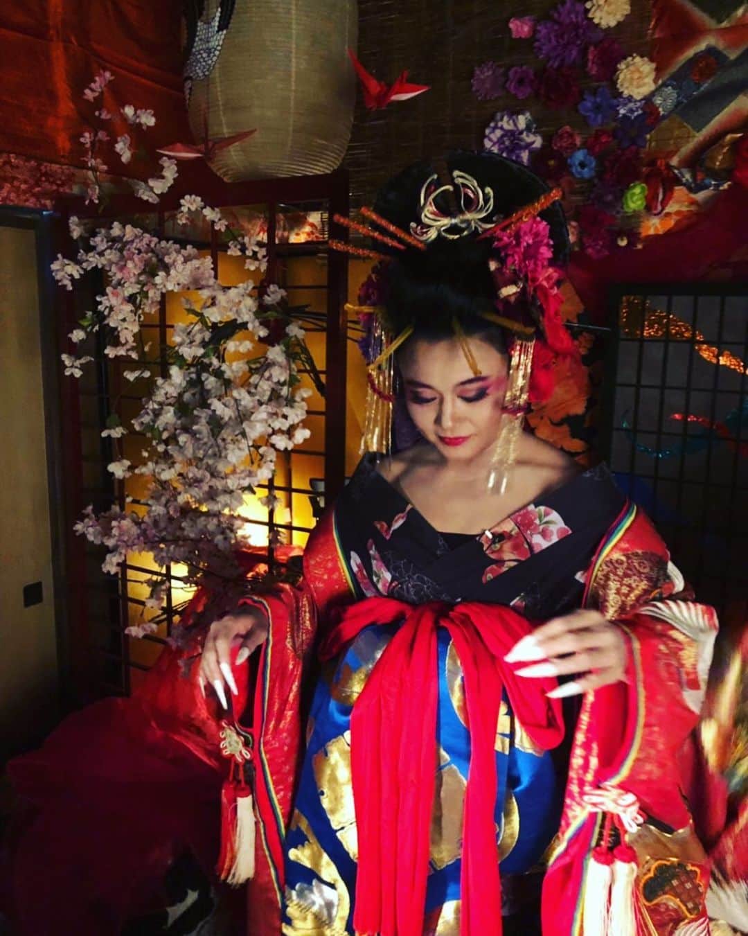 里村明衣子さんのインスタグラム写真 - (里村明衣子Instagram)「Proud of Japanese culture 🇯🇵 #kimono #japanese #japan #五徳屋十兵衛」3月18日 11時24分 - meiko_satomura