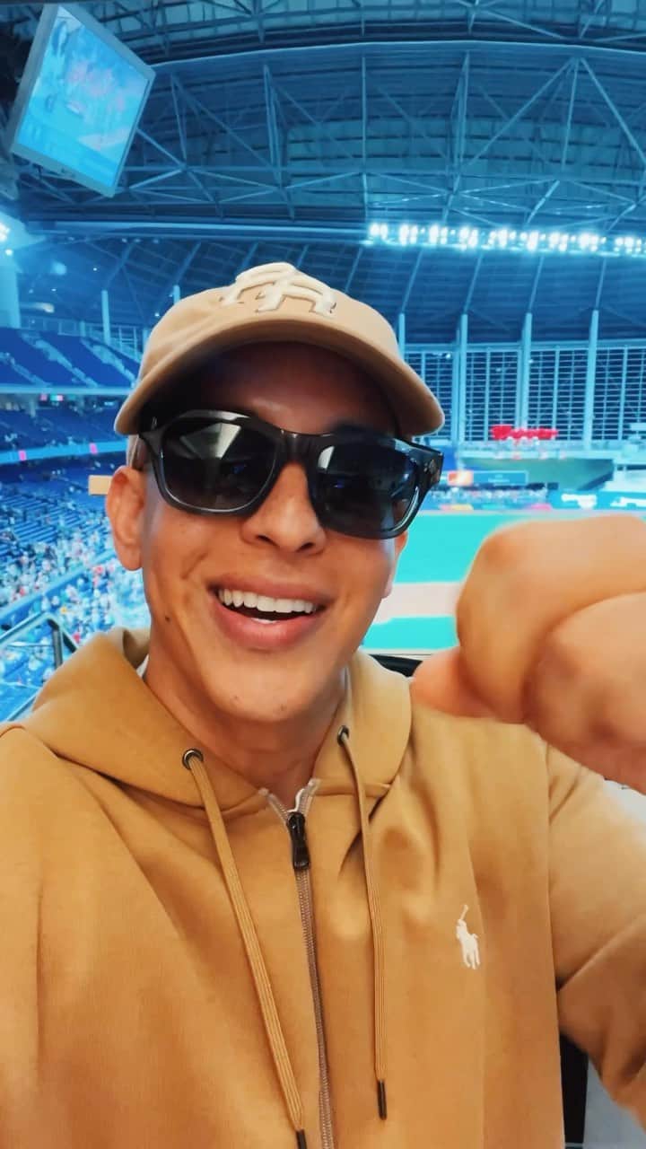 ダディー・ヤンキーのインスタグラム：「Felicidades a la selección de Mèxico. Se jugó buen béisbol esta noche! Somos unos caballeros en la victoria y también en la derrota, se les quiere. Puerto Rico, los felicito por esa digna representación. Gracias por unir a la Isla a través del deporte . Estamos orgullosos de ustedes. #TeamRubio #WBC2023 🇲🇽🇵🇷 RESPETO!」