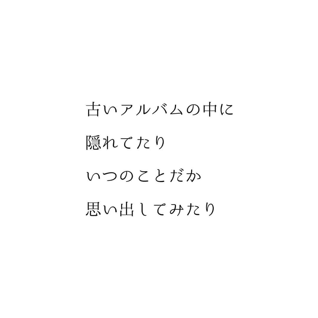 堀ママさんのインスタグラム写真 - (堀ママInstagram)「過去の出来事や思い出って たとえ悪いことや つらいことでも そこをハッピーエンドに向けての 起点や通り道に あたしはしちゃうのよね  しあわせに向けたきっかけや 気づきだと思えたら 全然しあわせだと思わない？  もちろん 大変さや辛さは 人それぞれだけど 比べたって 何も解決しないし 自分がどうかこそが大切よね  少なくともあたしは 大変であればあるほど つらければつらいほど ひどければひどいほど  そんな嫌な思い出のために 自分の人生を台無しにするなんて 残念すぎると思うの  しあわせになることこそ 1番の復讐だわ スイートリベンジよ  不幸になって そんな出来事や相手の思う壺に なるくらいなら  あたしは意地でも 自分のことを しあわせにしまくら千代子って 決めてるの  どんどん過去を 今のしあわせの糧にして はばたいて行きたいわ うふふ  #思い出 #過去 #トラウマ #書き換え #リフレーミング #自己肯定感 #メンタルヘルス #しあわせ #幸せ #人生ハッピーエンド   #大丈夫」3月18日 12時01分 - hori_mama_