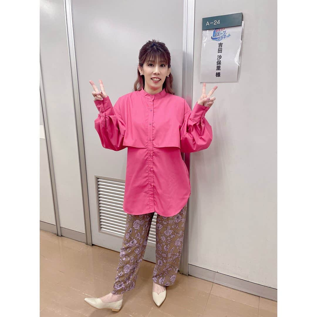 吉田沙保里さんのインスタグラム写真 - (吉田沙保里Instagram)「マイボッチャを購入するほど 楽しいボッチャ！！ まだまだ未熟ですが…😅  初めて挑戦したBC3クラスのランプを使用する ボッチャで、武井さんとの息の合った⁉︎🤣 チームプレイをぜひ観てくださいね😆🙏  武井壮のスポーツ プラネット 超・深掘り!ボッチャ 3月19日(日)16:10〜NHK BS1  #ボッチャ #武井壮 #廣瀬隆喜 選手 #一戸彩音 選手 #新井大基 さん」3月18日 12時56分 - saori___yoshida